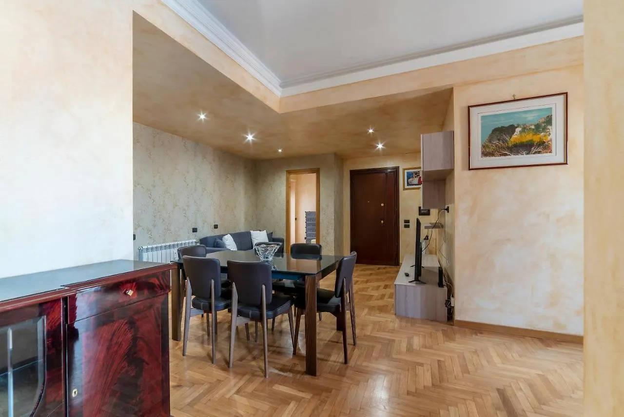 Piazzale Clodio Large Apartment Rome