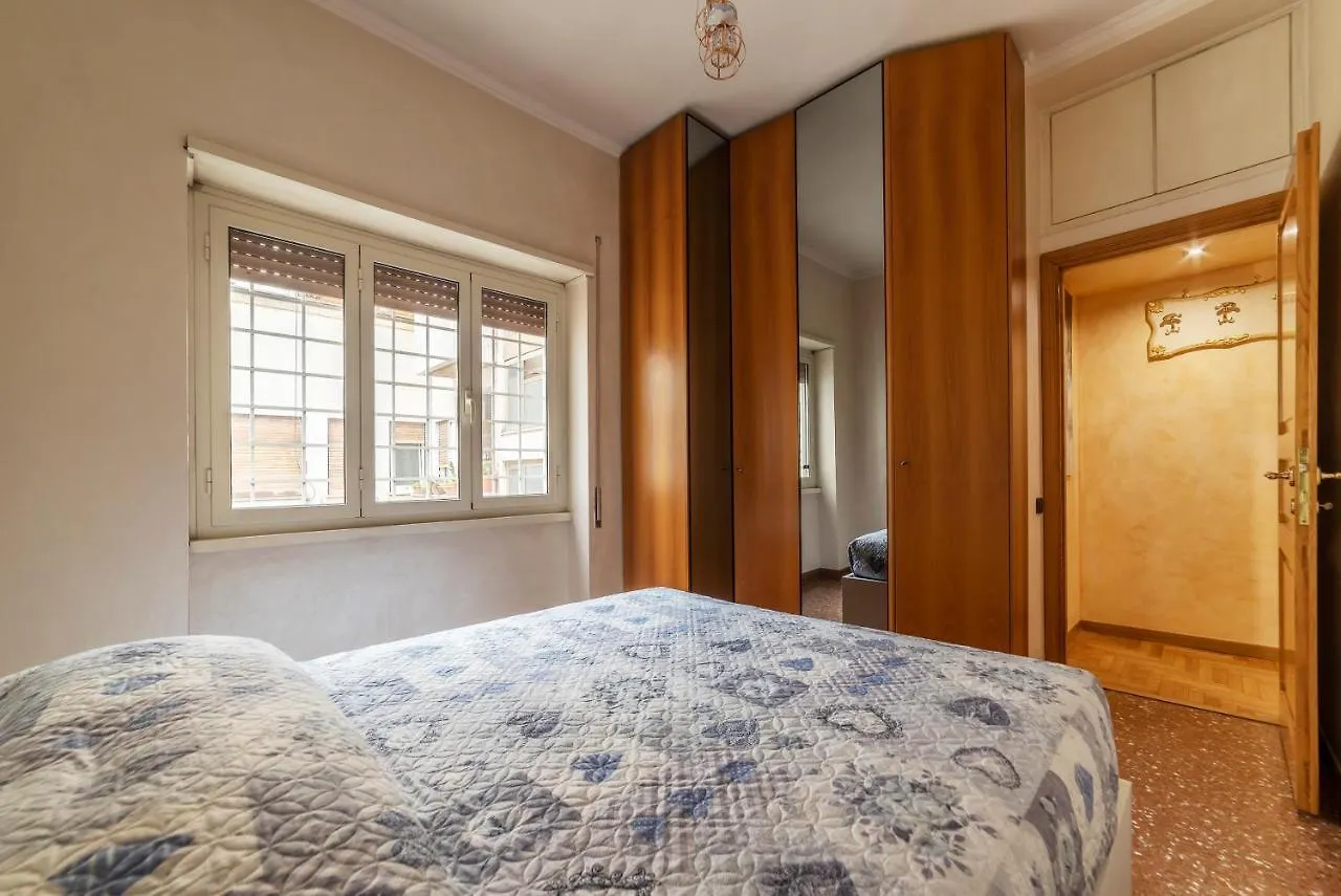 Piazzale Clodio Large Apartment Roma 0*,  Italia