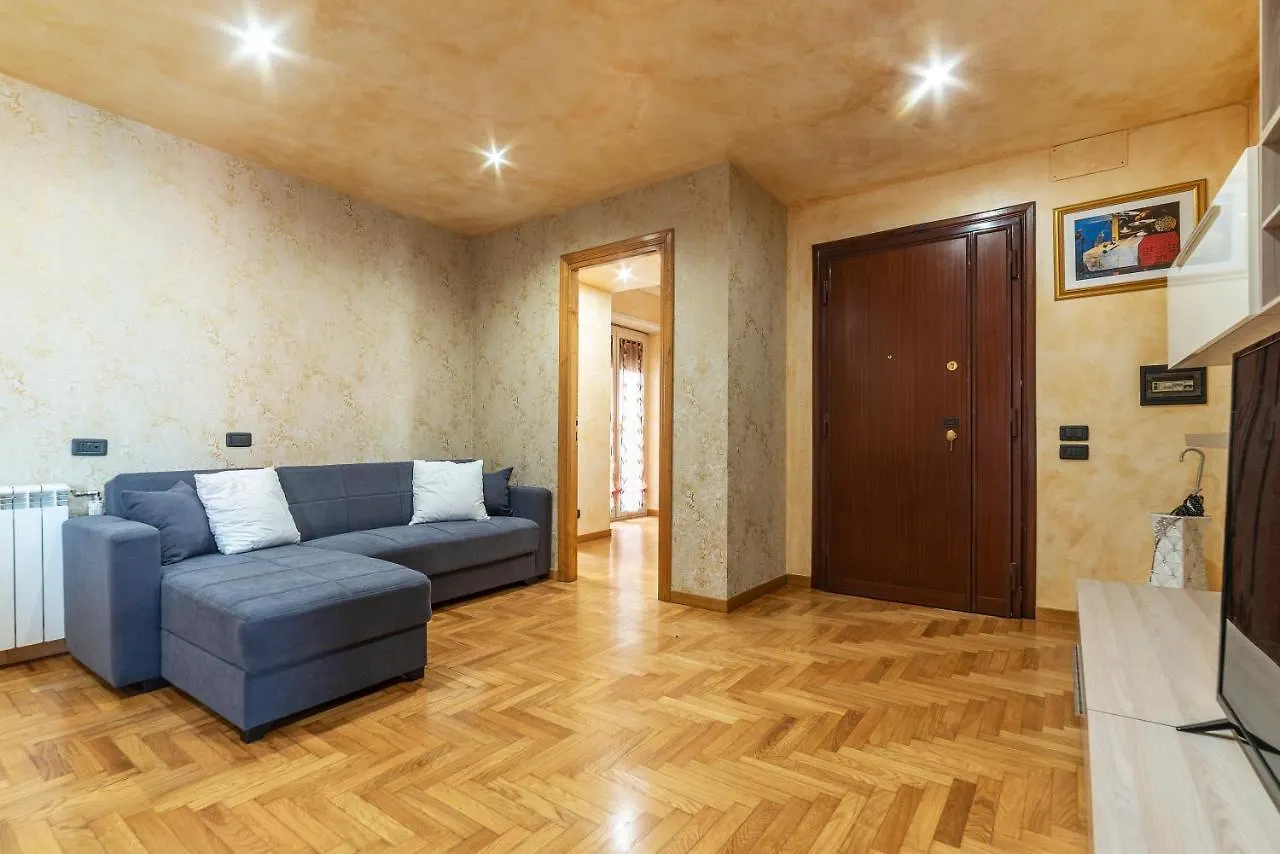 Piazzale Clodio Large Apartment Roma