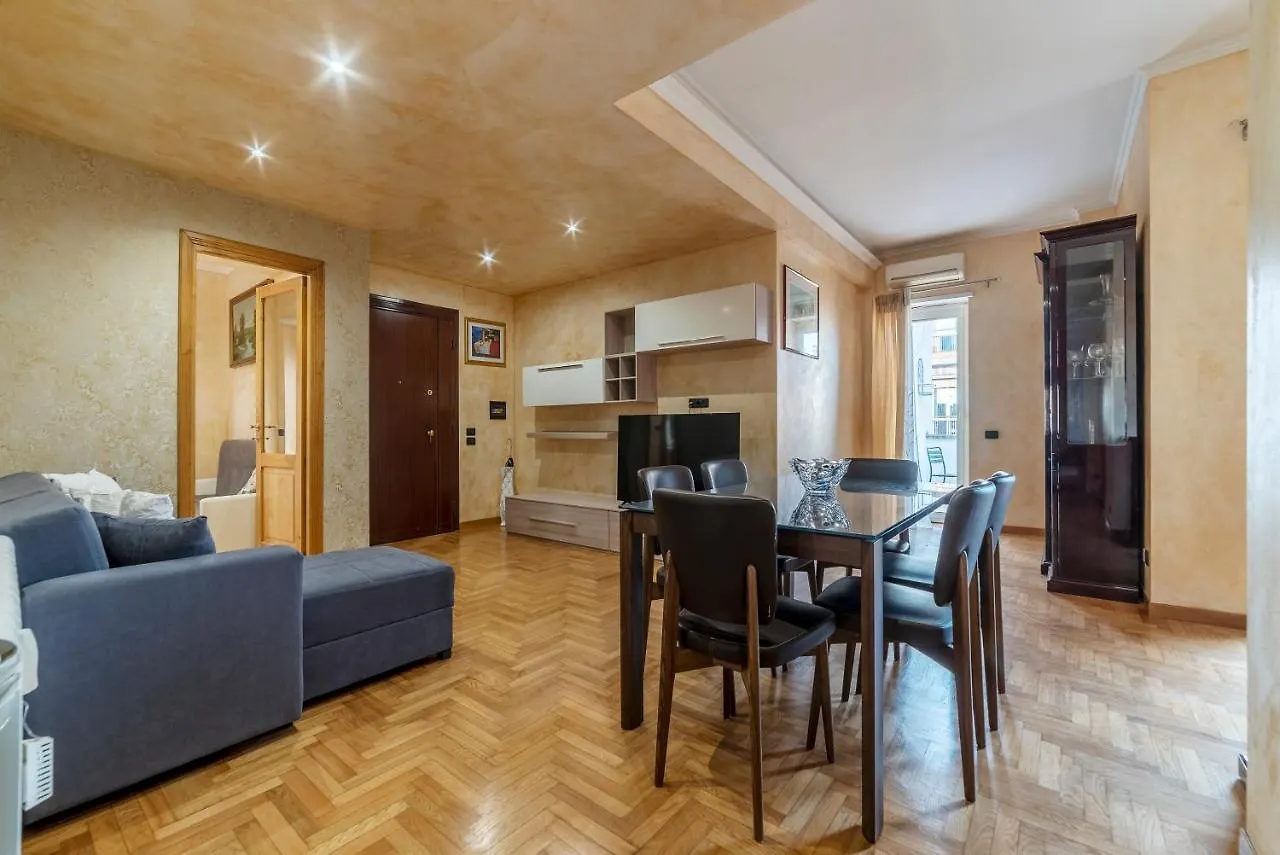 Piazzale Clodio Large Apartment Roma