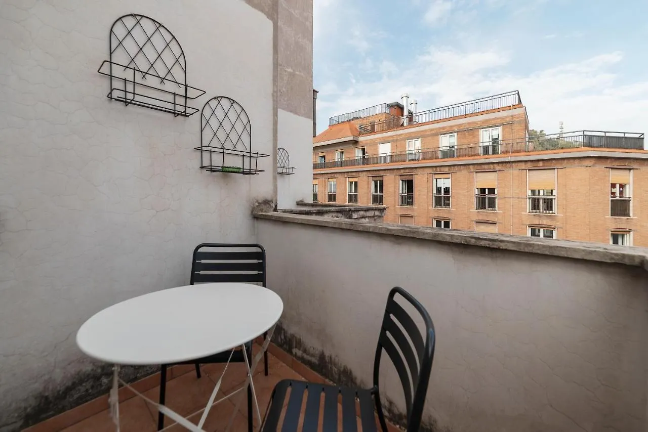 Piazzale Clodio Large Apartment Roma 0*,